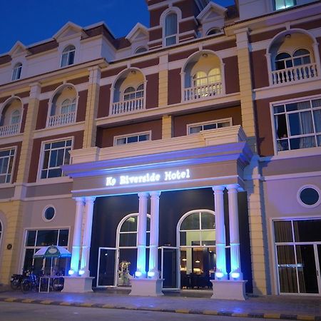 K9 Riverside Hotel Phnom Penh Exterior photo